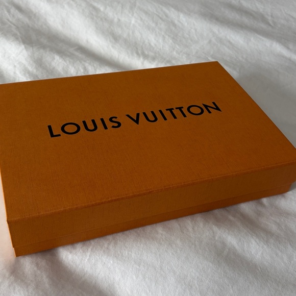 Louis Vuitton Midnight Black Monogram Shawl - Picture 5 of 5